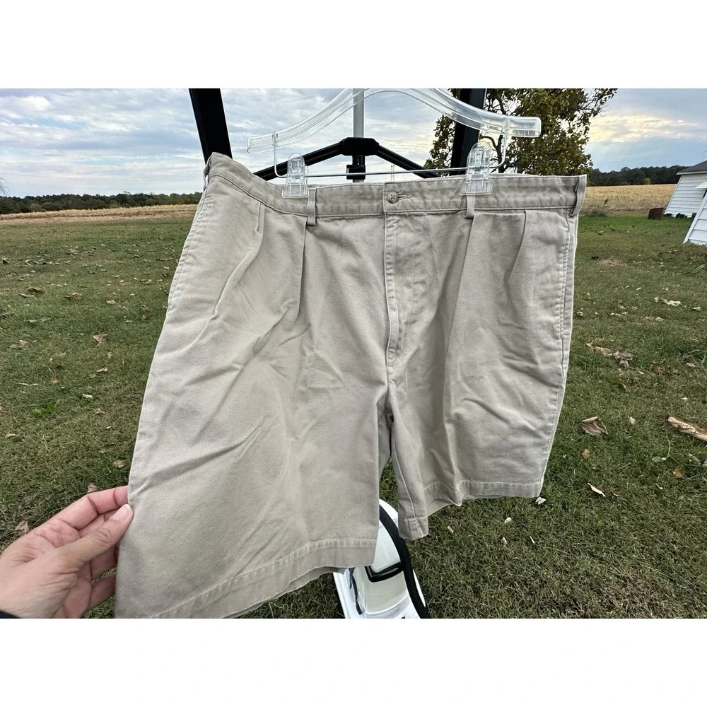 Polo Ralph Lauren Chino Shorts Pleated Front Men's‎ Size 42 Khakhi pockets